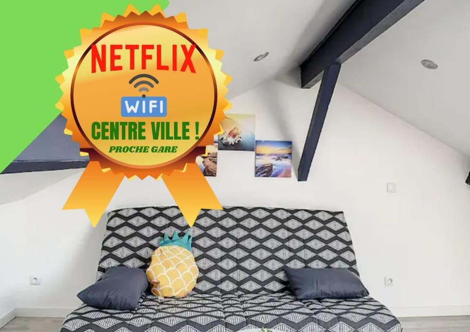 Atypique T1 Duplex - Wifi .Parking .Proche .Gare Apartment Saint-Quentin  Exterior photo